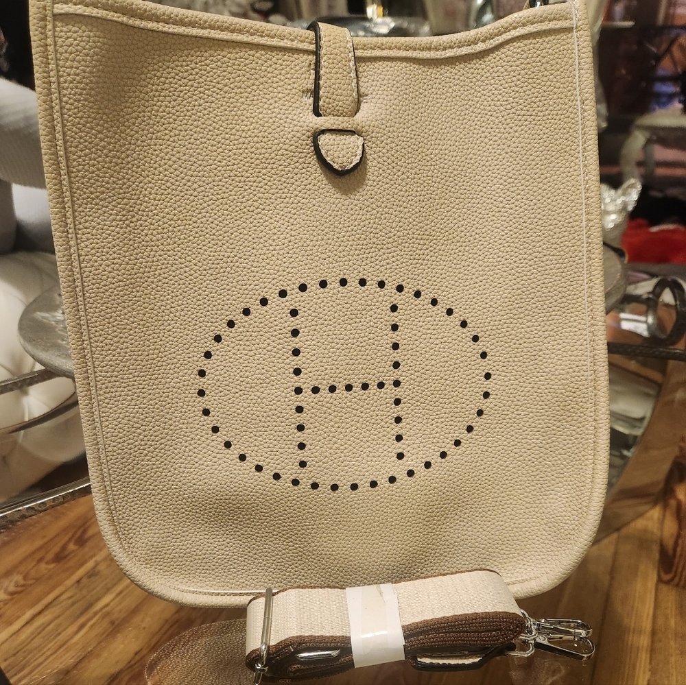 Different name brand bags in all  colors